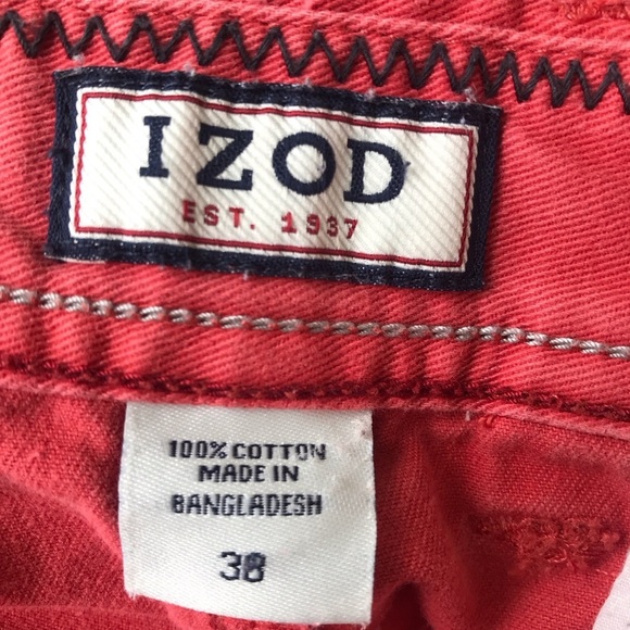 IZOD size 38 100% cotton men’s shorts in a Rusty red color - Picture 3 of 5